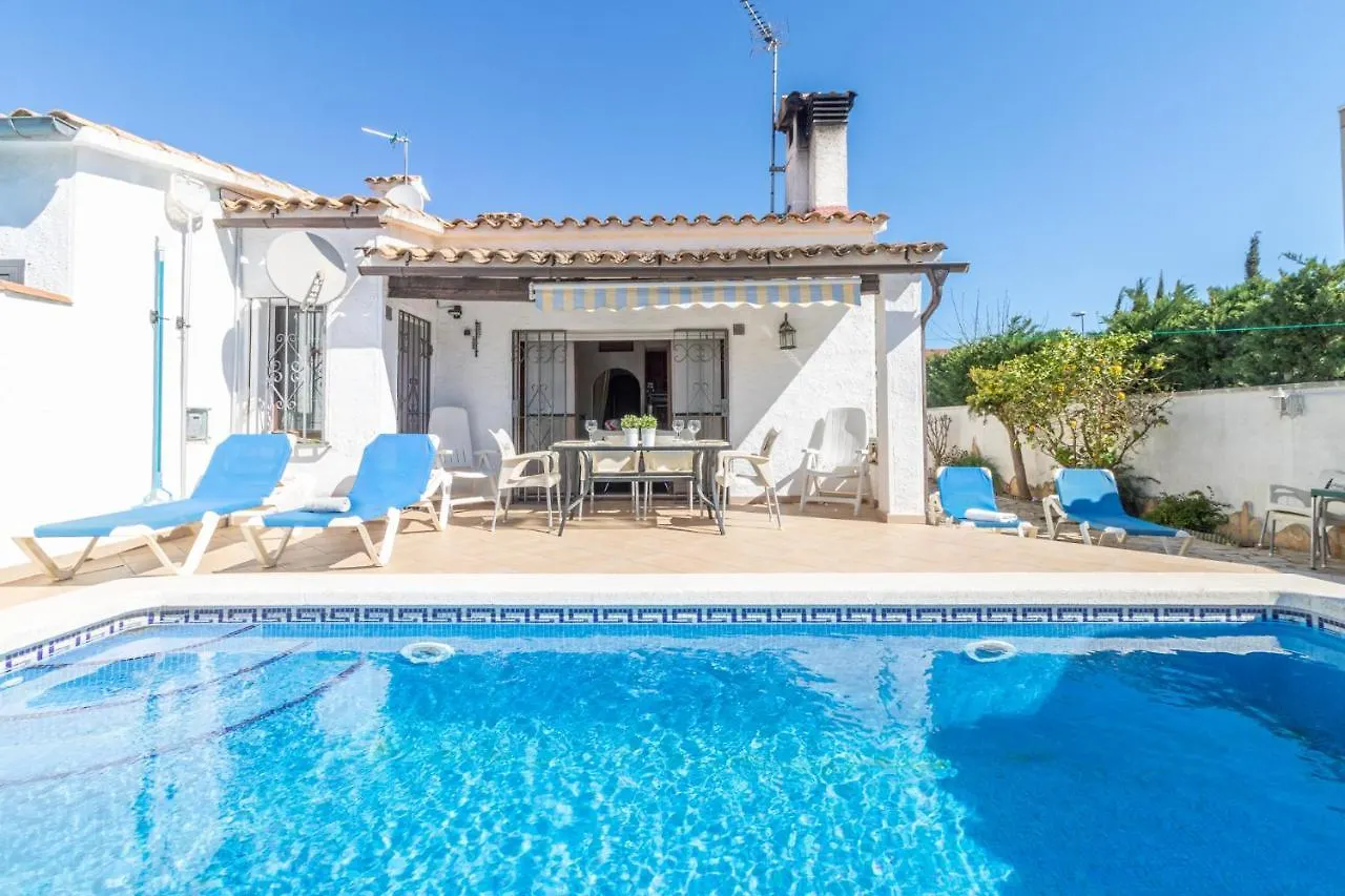 Holiday home Goldhome - Requesens - Piscina Privada, Cerca Playa Empuriabrava Spain