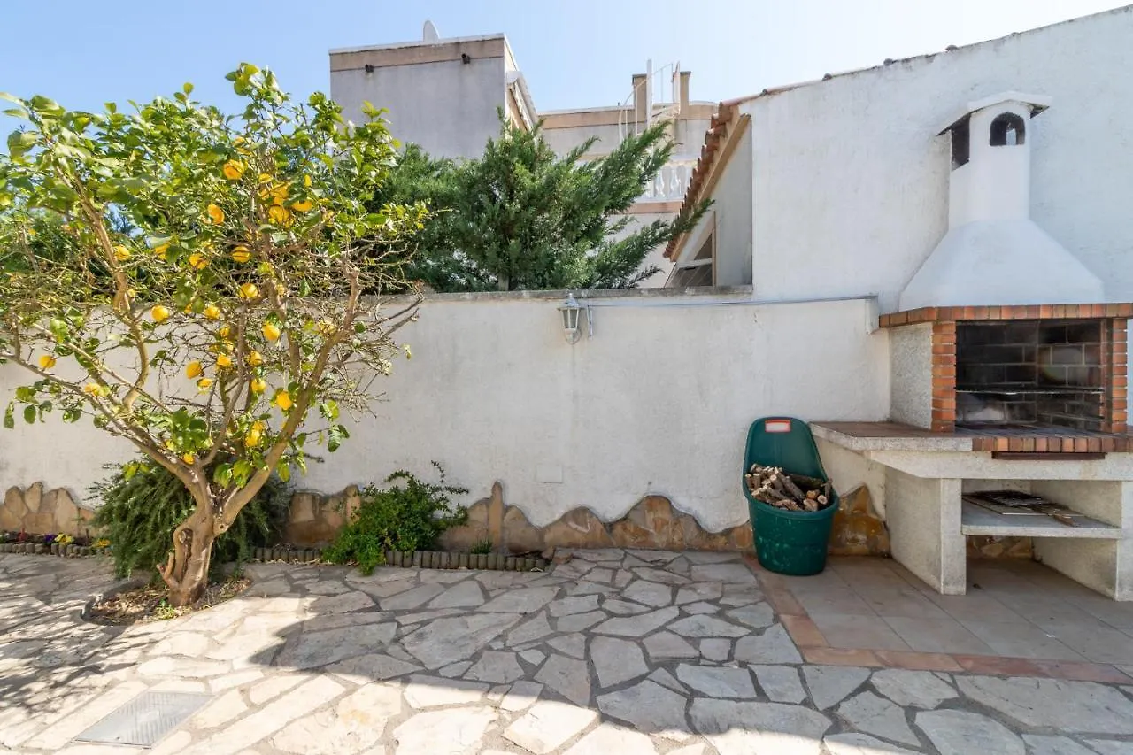 Goldhome - Requesens - Piscina Privada, Cerca Playa Empuriabrava 0*,  Spain